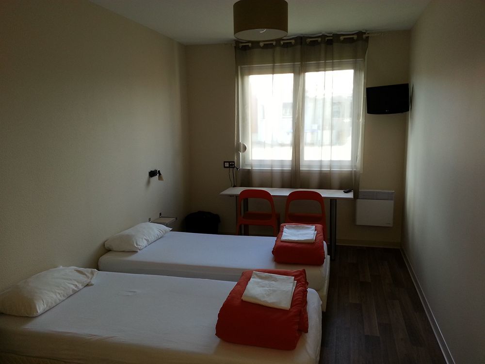 Auberge De Jeunesse Hi Bordeaux-Blanquefort - Ex Otellia 외부 사진