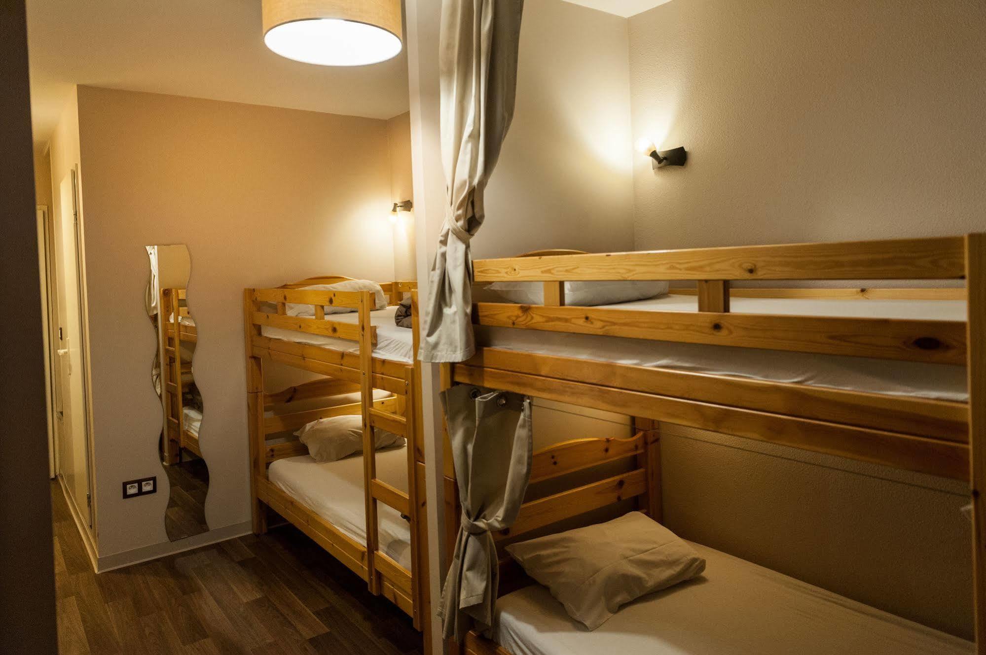 Auberge De Jeunesse Hi Bordeaux-Blanquefort - Ex Otellia 외부 사진